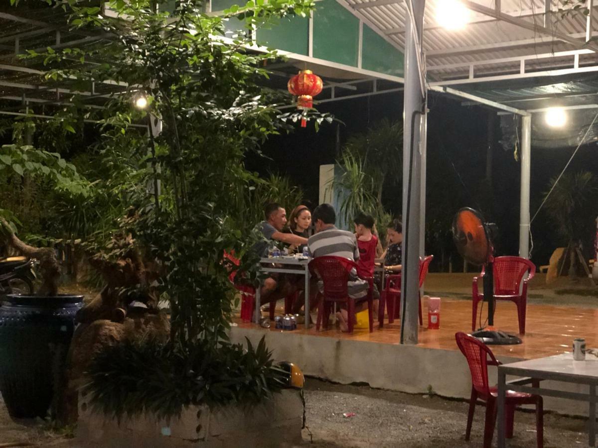 Thanh Nhi Homestay Cam Ranh Exterior foto