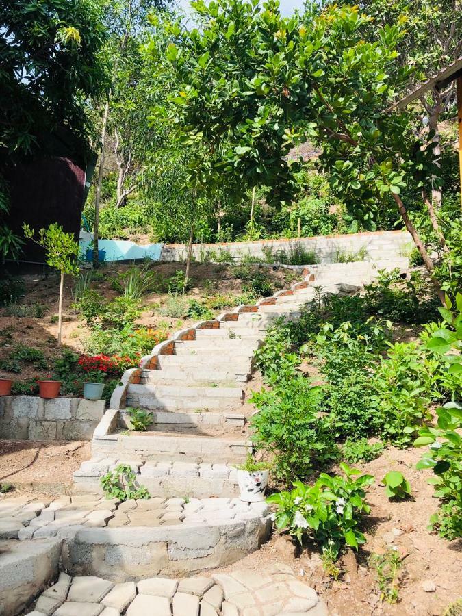 Thanh Nhi Homestay Cam Ranh Exterior foto