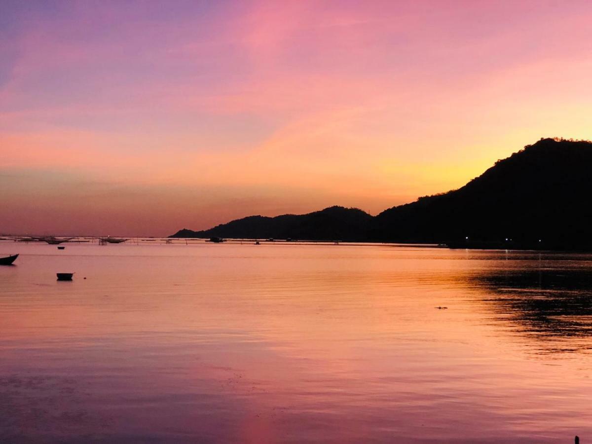 Thanh Nhi Homestay Cam Ranh Exterior foto
