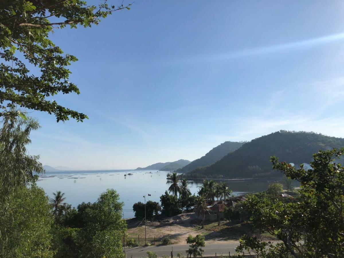 Thanh Nhi Homestay Cam Ranh Exterior foto